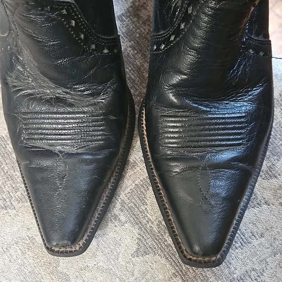ARIAT Snip Toe Black Boots - Picture 6 of 16